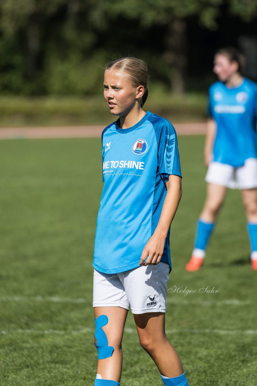 Bild 200 - wBJ VfL Pinneberg - Germania Schnelsen : Ergebnis: 15:1